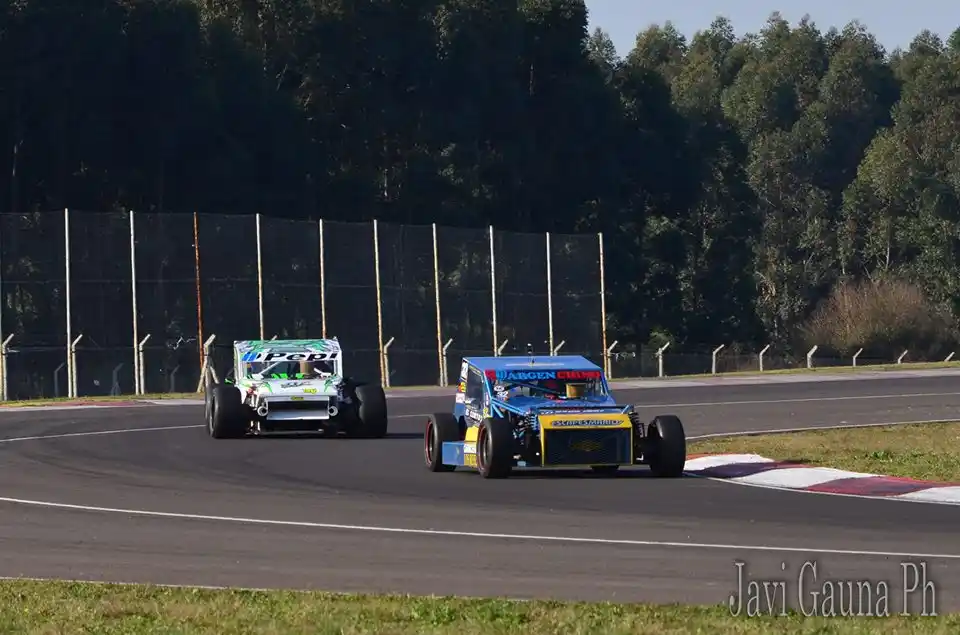 Comienza el rugir de motores en el autódromo de la ciudad 