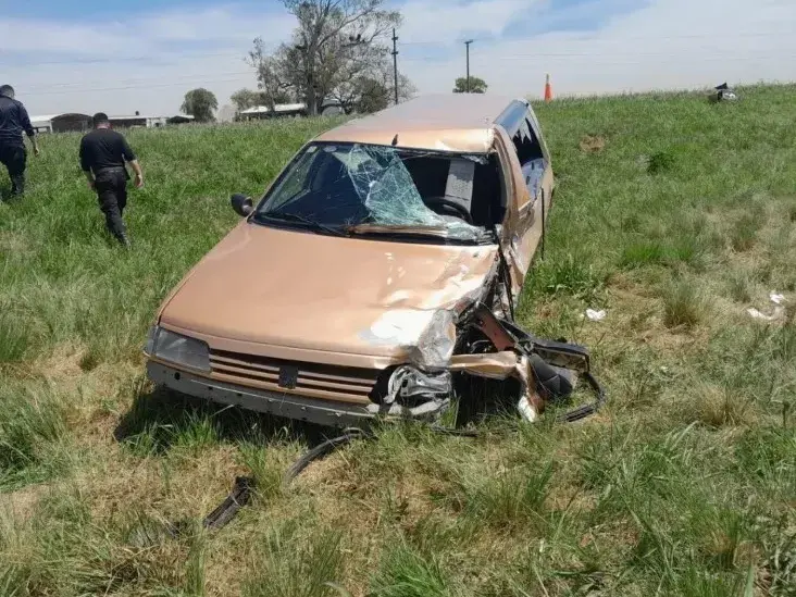 Impactante choque entre un coche fúnebre y un camión en la Ruta 34: los detalles