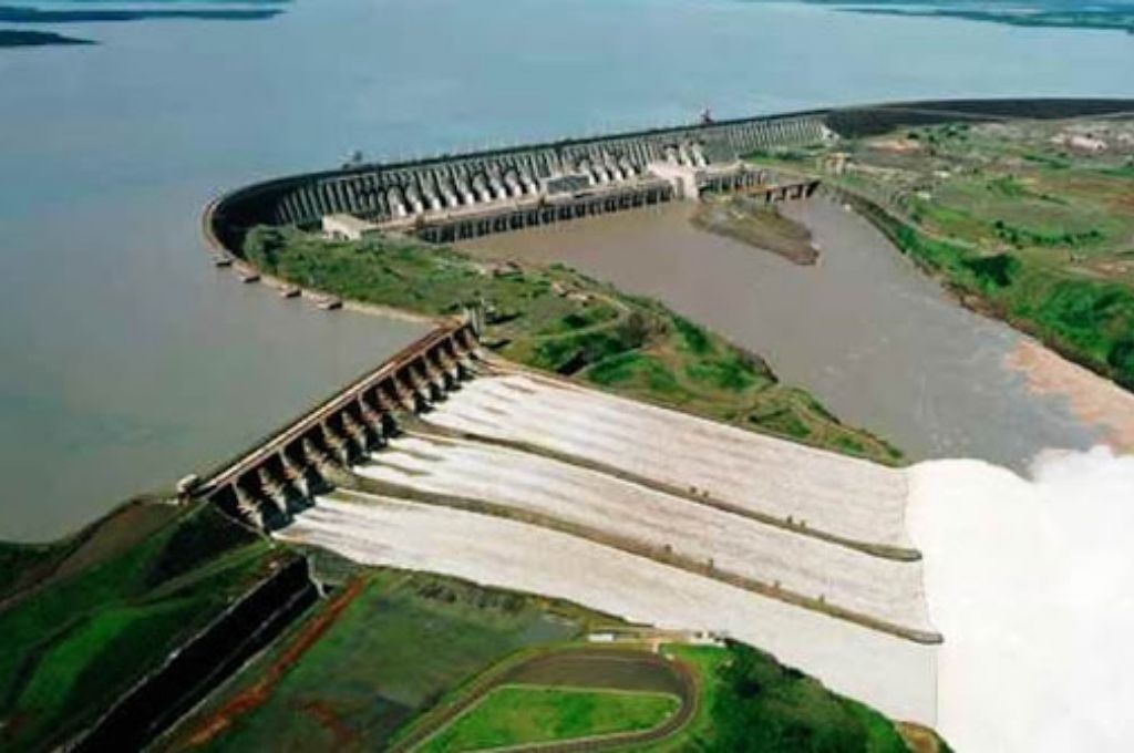 Representantes argentinos de Parlasur piden a Brasil que abran compuertas de represas