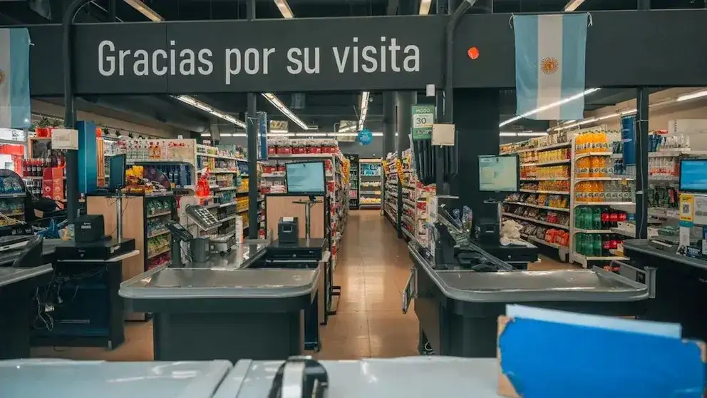 Una cadena de supermercados tuvo que vender una sucursal para pagar sueldos