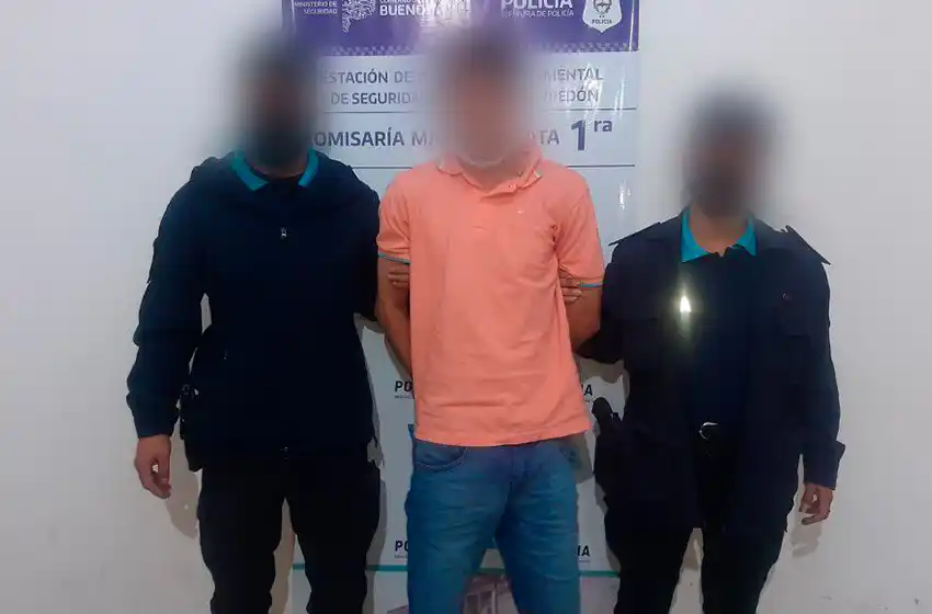 Inseguridad en la Peatonal: le roban a una joven y detienen al carterista