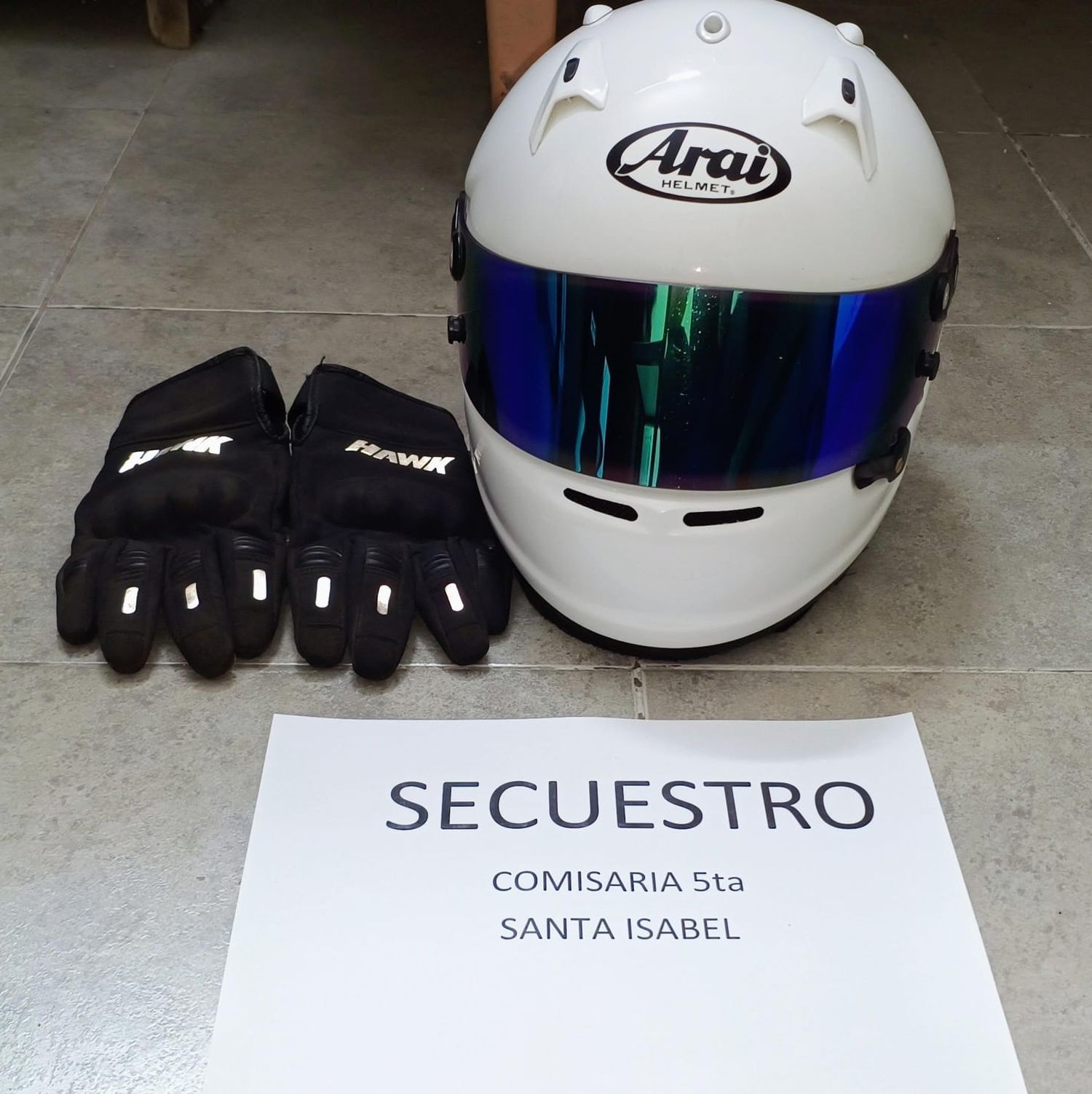 casco y guantes