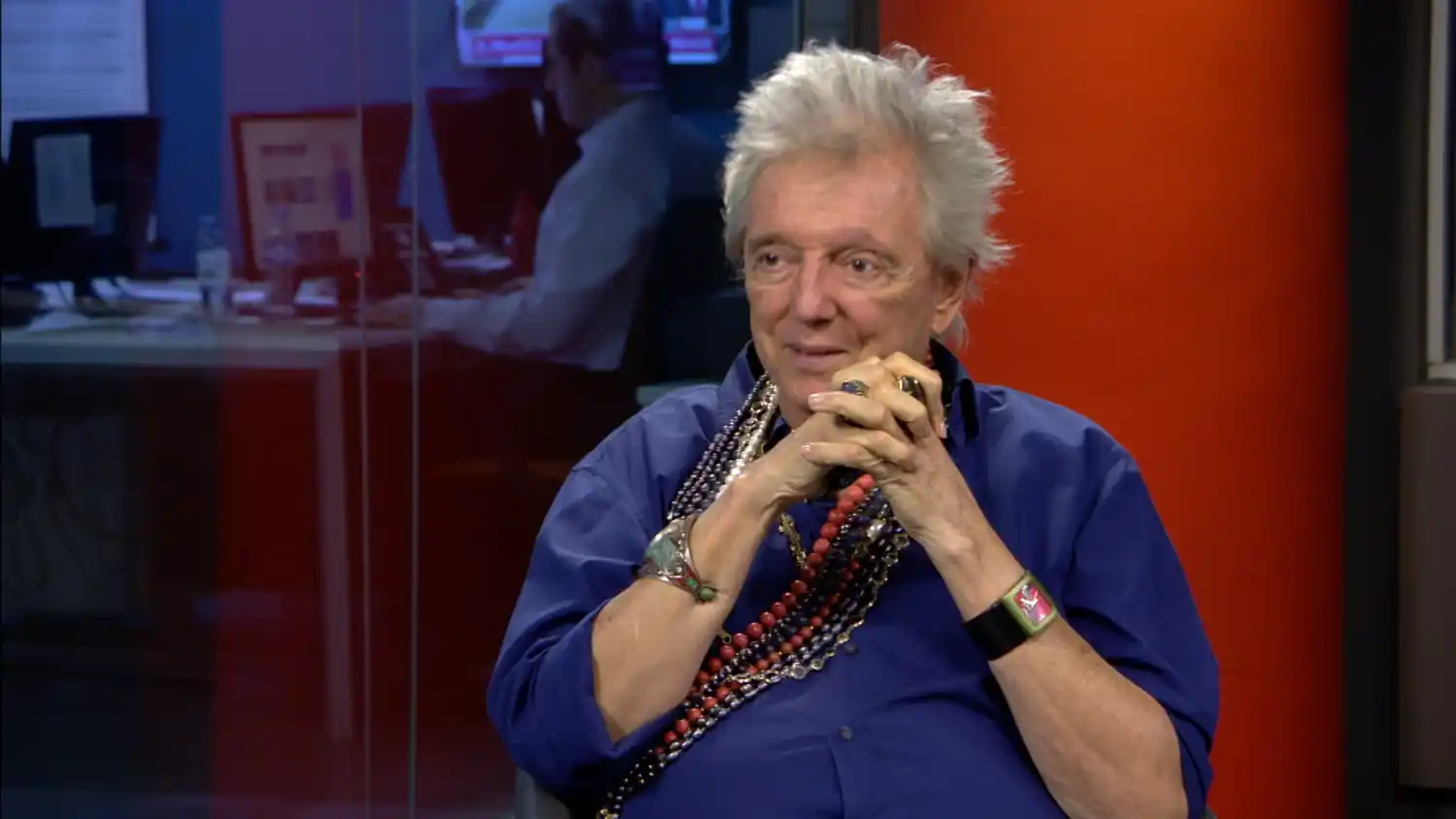 "Me gustaría conocer a otra persona. Necesito el amor", dijo Cibrián.