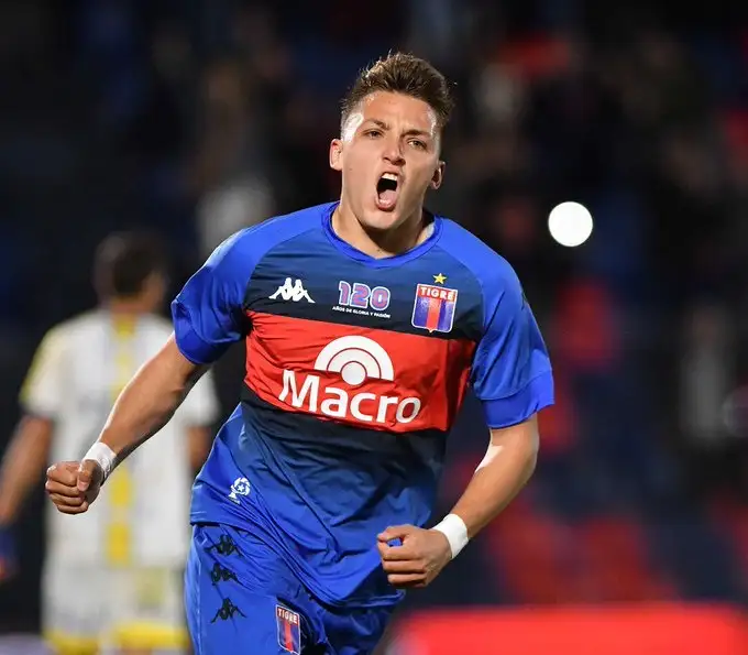 Retegui, la carta goleadora de Tigre.