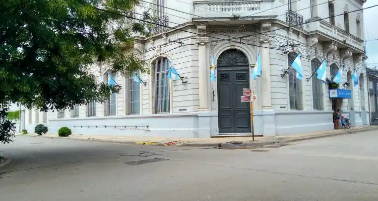 Coronavirus: Banco Nación dispuso modificaciones para la atención y hubo reclamo de jubilados
