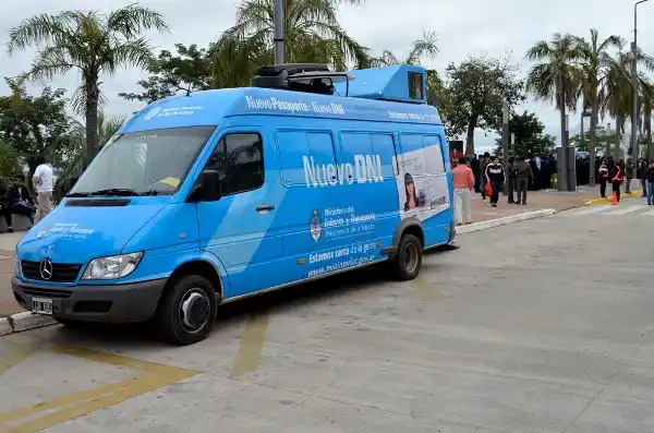 Las Flores: Móviles del Ministerio del Interior para tramitar el DNI