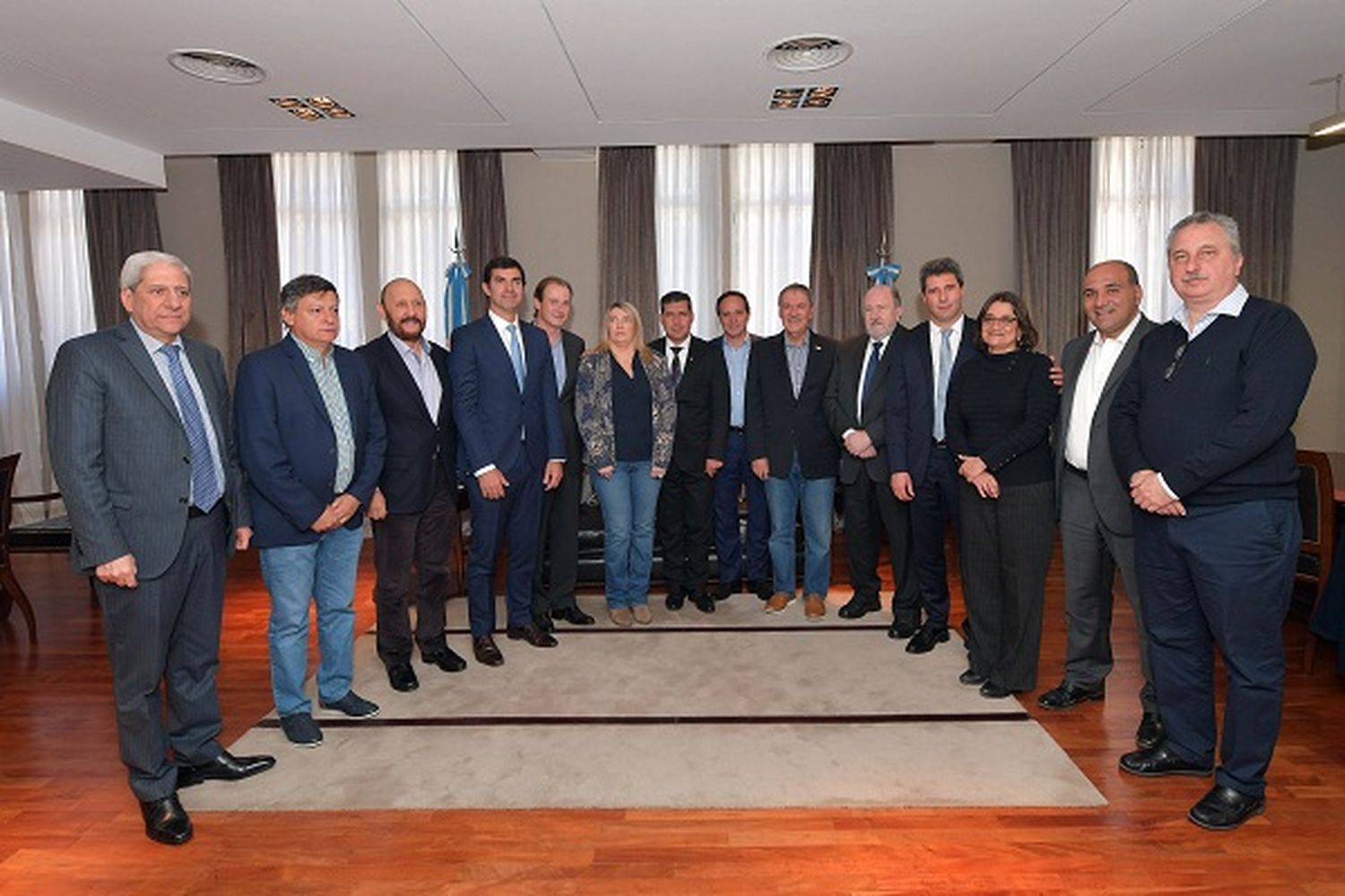 Bordet junto a gobernadores peronistas rechazaron la intervención del PJ