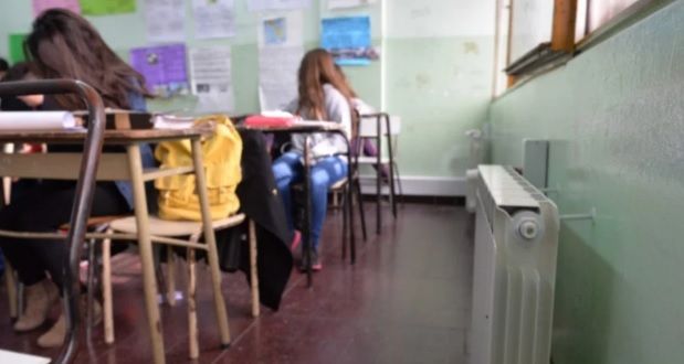 Escuelas sin gas: Sileoni minimizó la problemática y recordó la explosión de Moreno en la gestión de Vidal