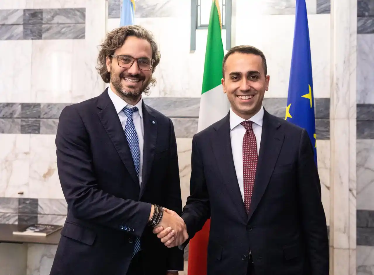Santiago Cafiero se reunió a la tarde con el ministro de Asuntos Exteriores de la República Italiana, Luigi Di Maio.