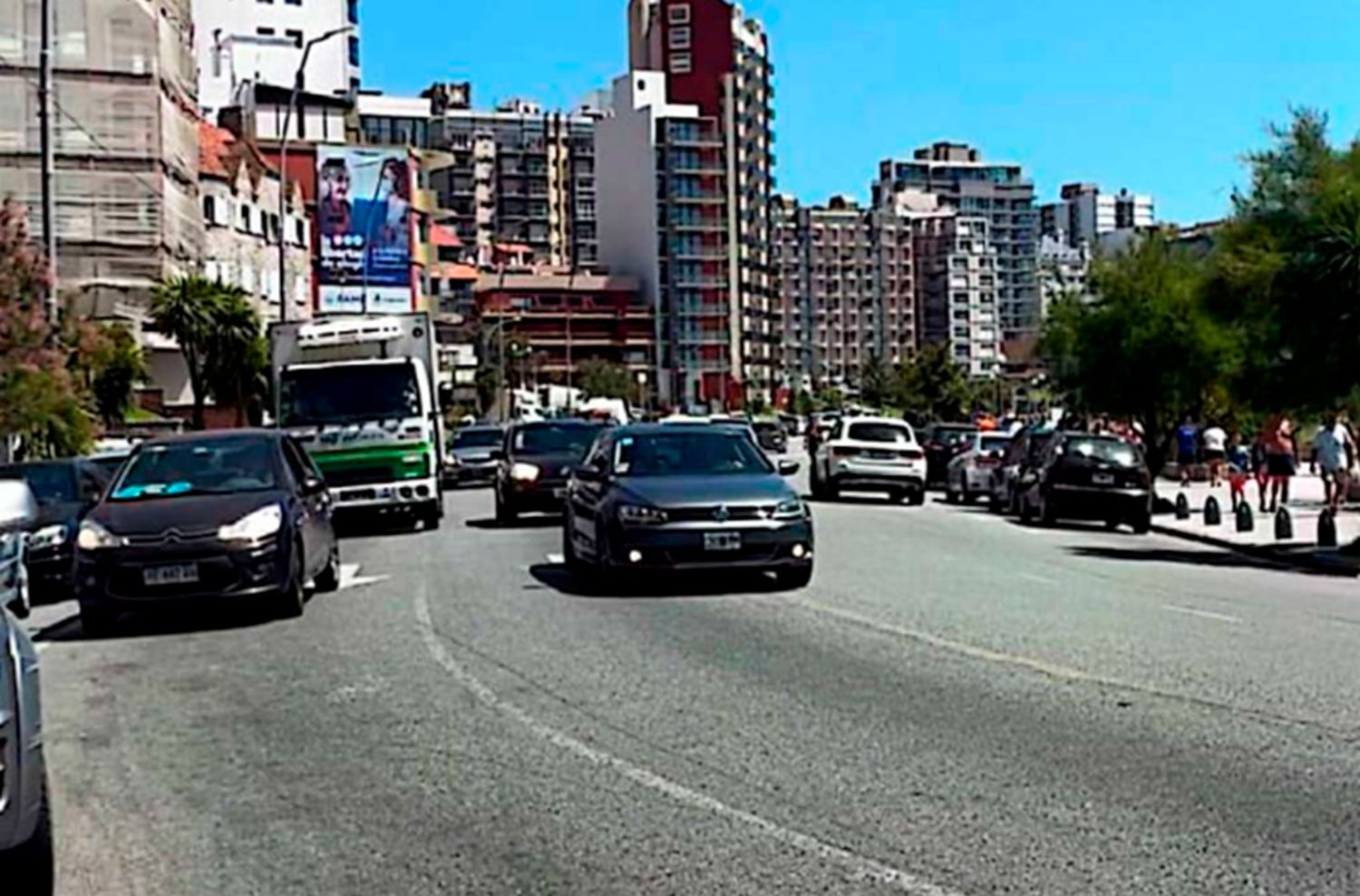 Caos vehicular: proponen mejorar la circulación en un tramo de la costa