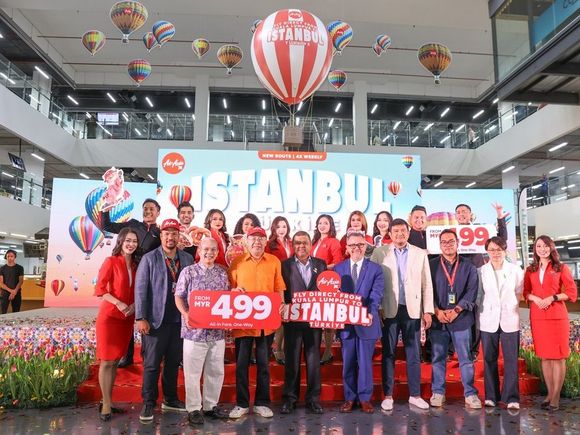 AirAsia X regresa a Europa