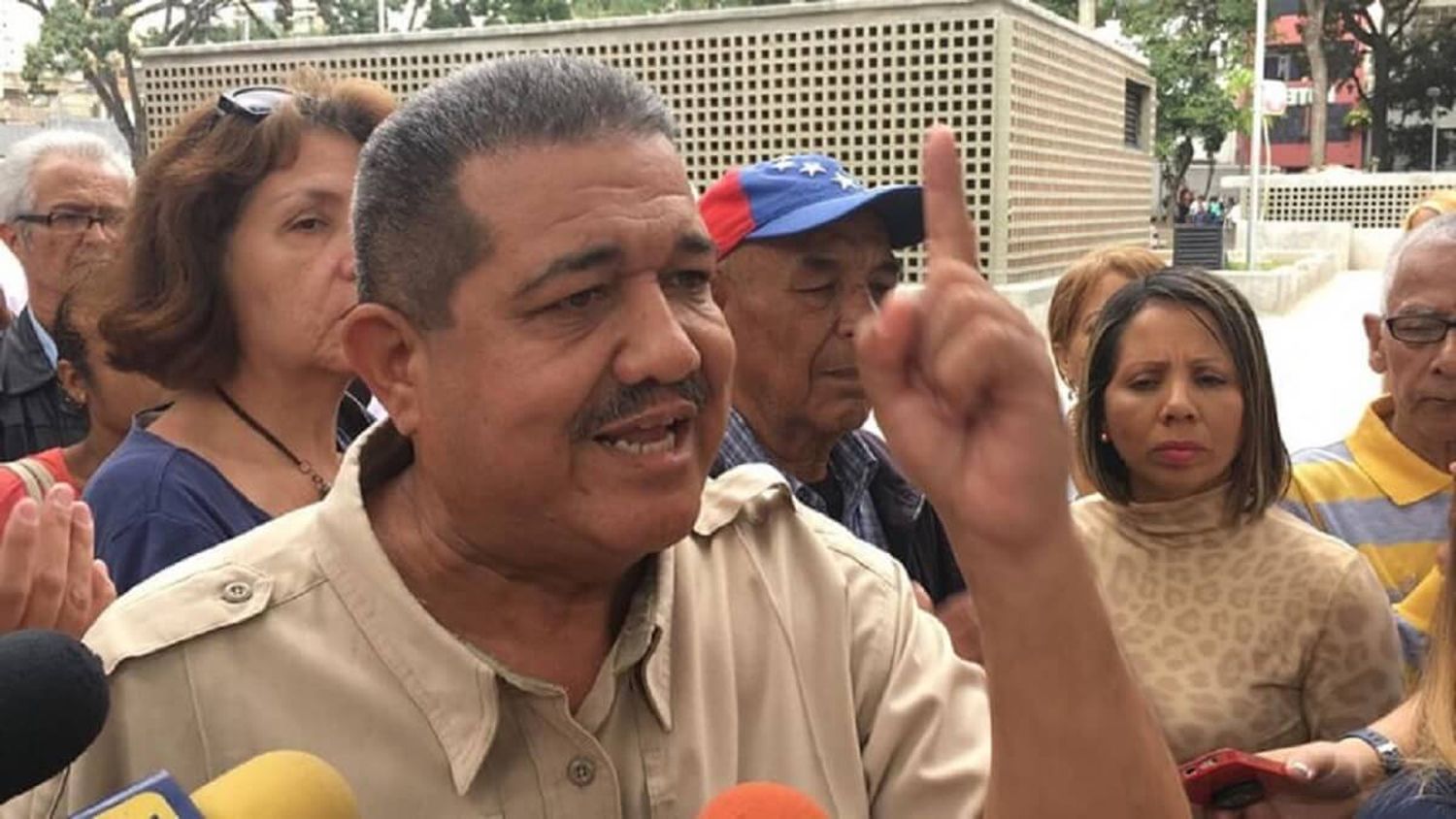 LLAMAN A «VOTAR EN EL REFERENDO» y evitar que Maduro lo use para polarizar al país