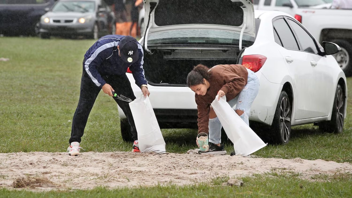 Así se preparan en Florida para la llega del huracán.