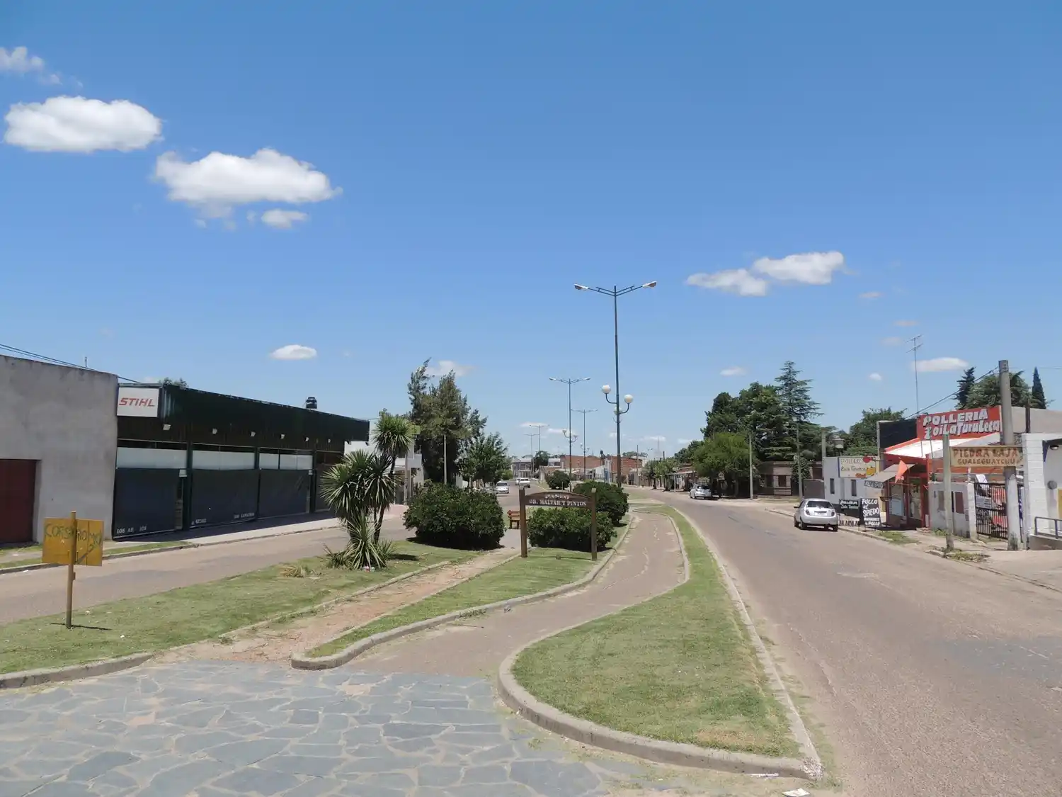 Sacan los tachos de avenida Parque porque los usan para arrojar basura domiciliaria