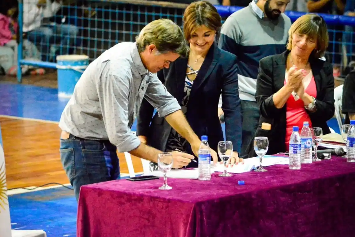 En 2021 inician las carreras de Ciencia Política y Trabajo Social en la ciudad 