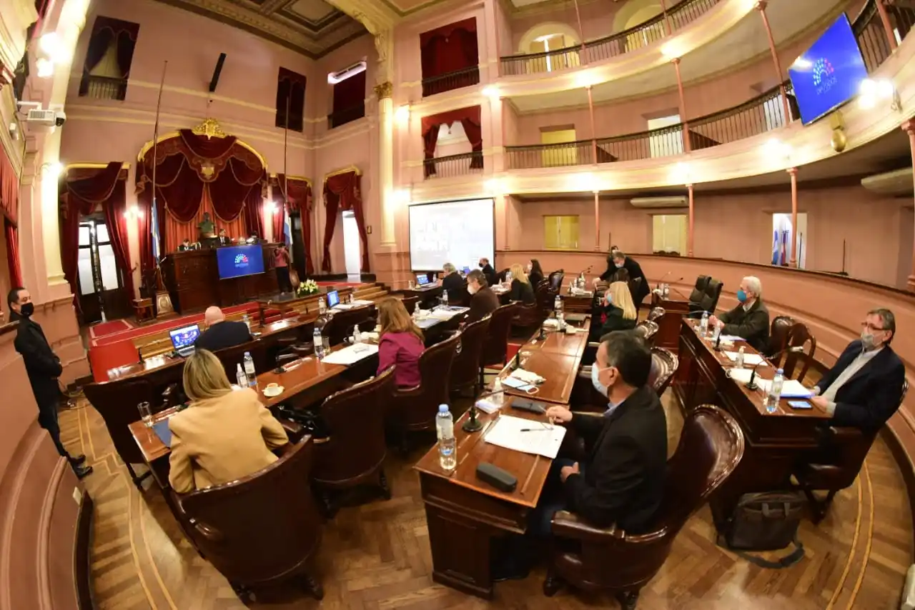 Diputados aprobó el proyecto de ley de Energía Eléctrica Sostenible