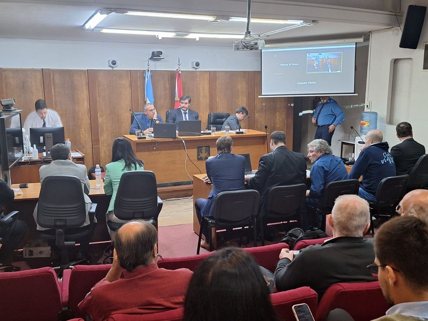 Foto de archivo del juicio por la Megaestafa inmobiliaria donde fuera sentenciado Antonio Di Benedetto.
