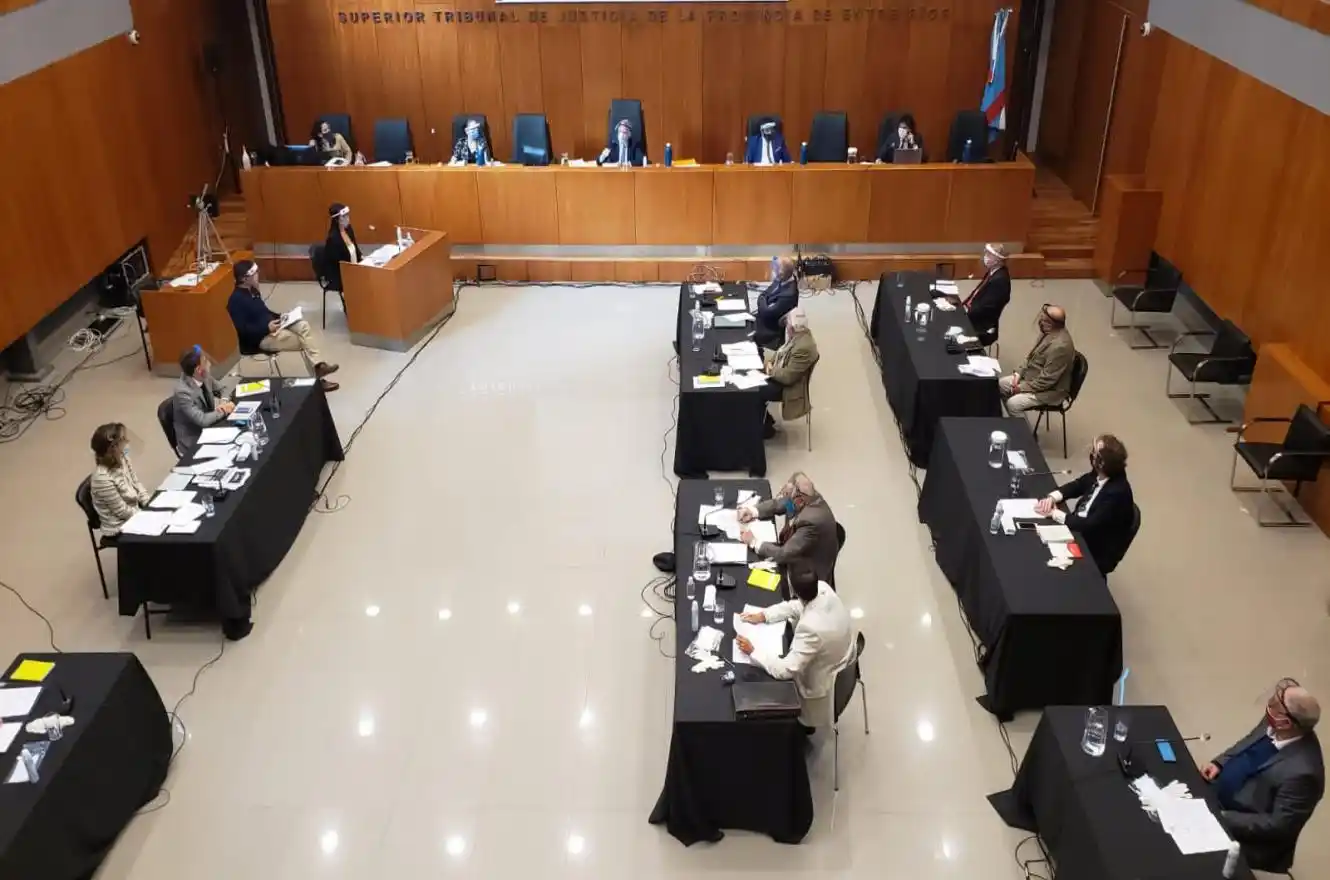 Megajuicio a Urribarri: no resolvieron aspectos sanitarios y rige un cuarto intermedio