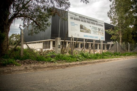 Polideportivos: entusiasmo de vecinos de los barrios donde están los escenarios sin terminar