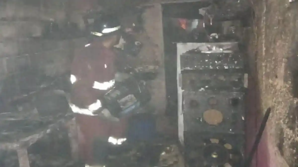 INCENDIO CON BOMBONAS DE GAS deja 4 heridos en El Valle este #3Oct