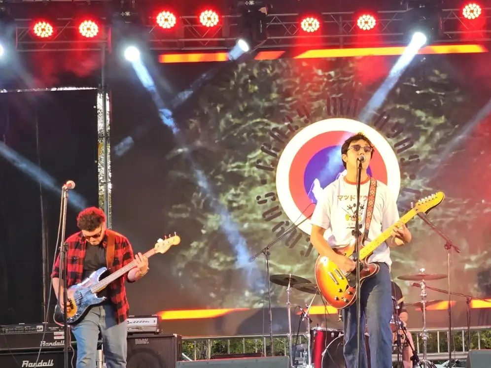 Crazy Macayas en el escenario.