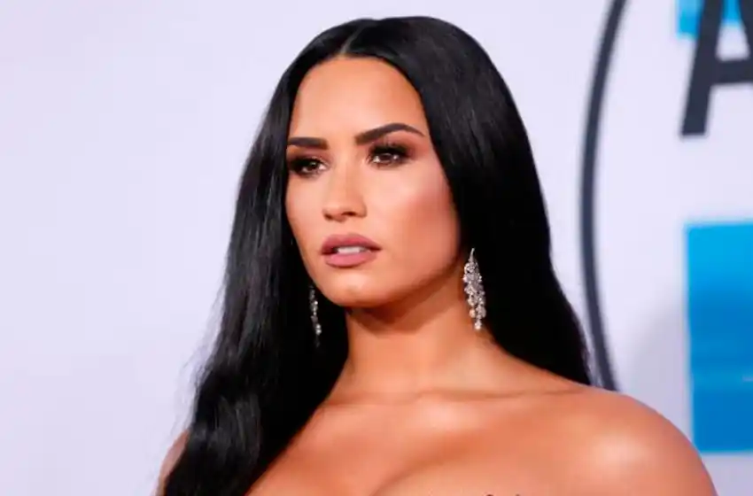 Se complica el estado de salud de Demi Lovato
