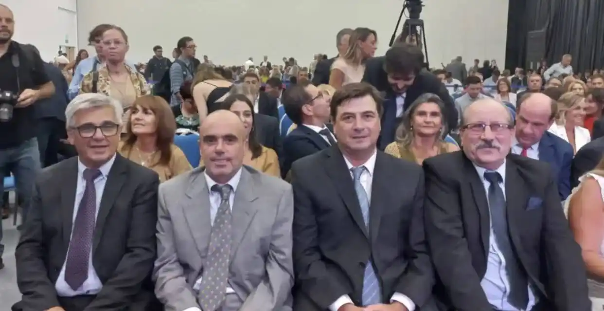 Piden que se garantice agua fría y ventiladores a todas las escuelas entrerrianas