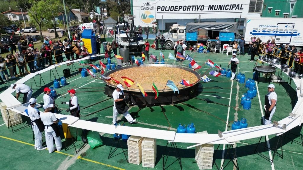 La gran paella de la amistad