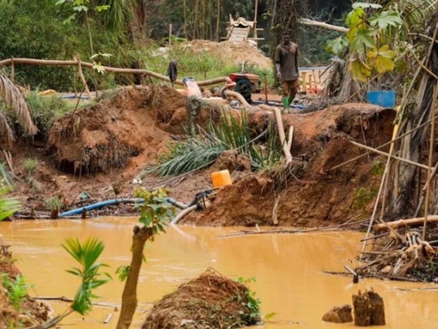 imagen del derrumbe (Foto: Agencia Noticias Argentinas / redes)