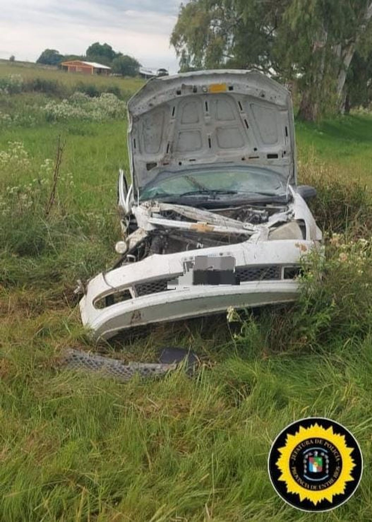 Accidente en Ruta Provincial 11: dos hombres fueron hospitalizados tras despiste de un automóvil