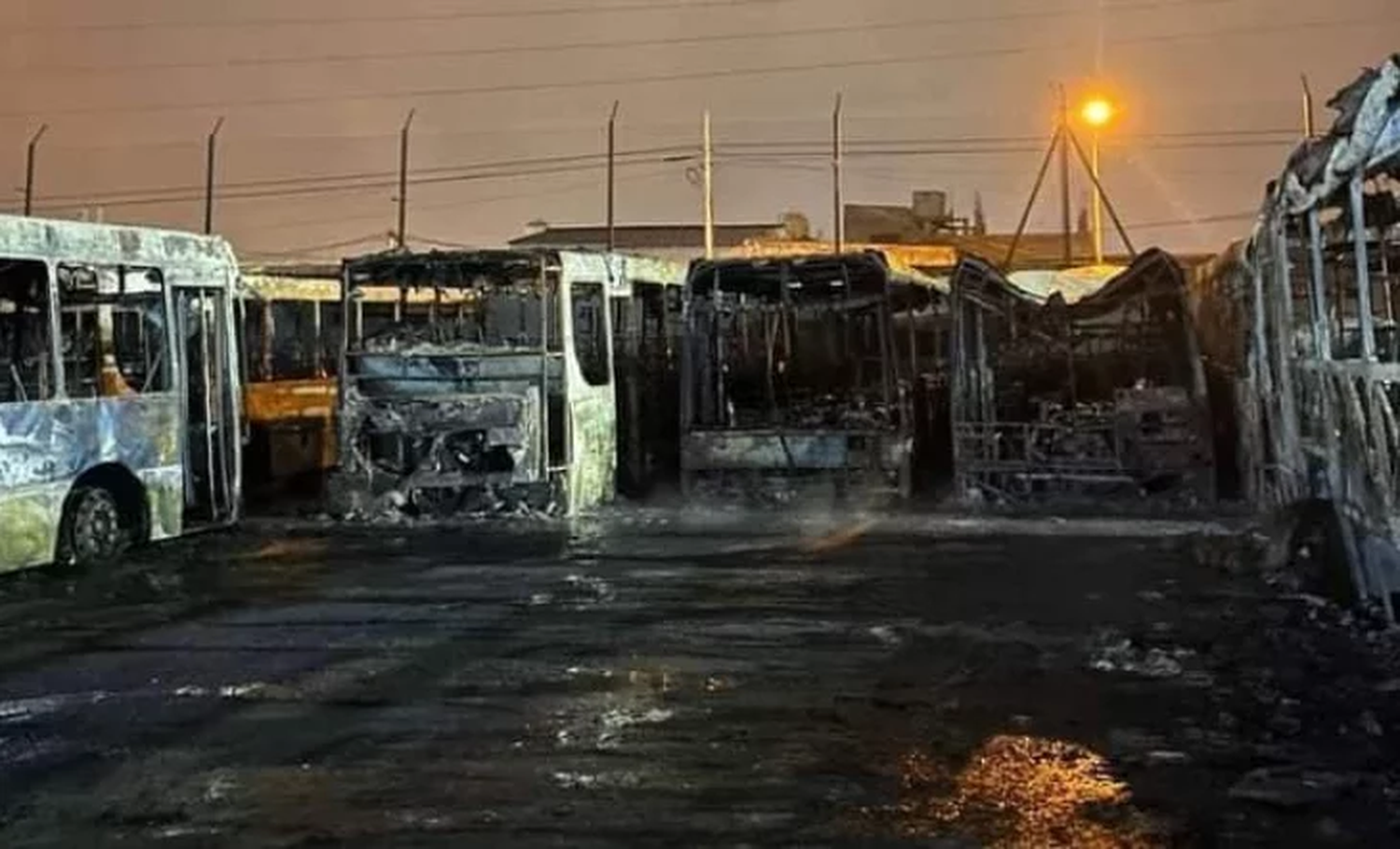 Incendio en la terminal de la empresa TALP en La Tablada: "La costera" 338 y línea 406 con demoras