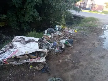 Reclamo por basura en Mateo Sbert y Lavalle