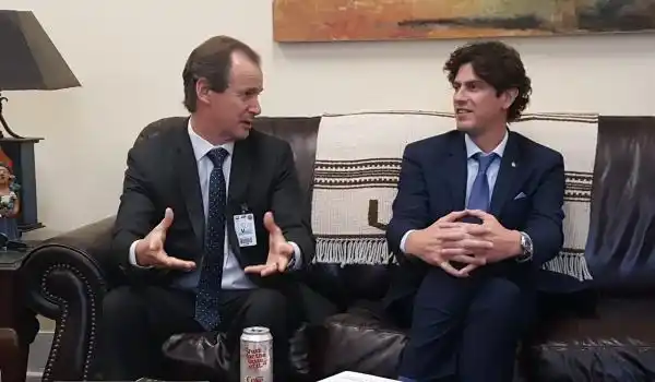 Bordet, junto a Lousteau, gestiona mercados para cítricos entrerrianos 