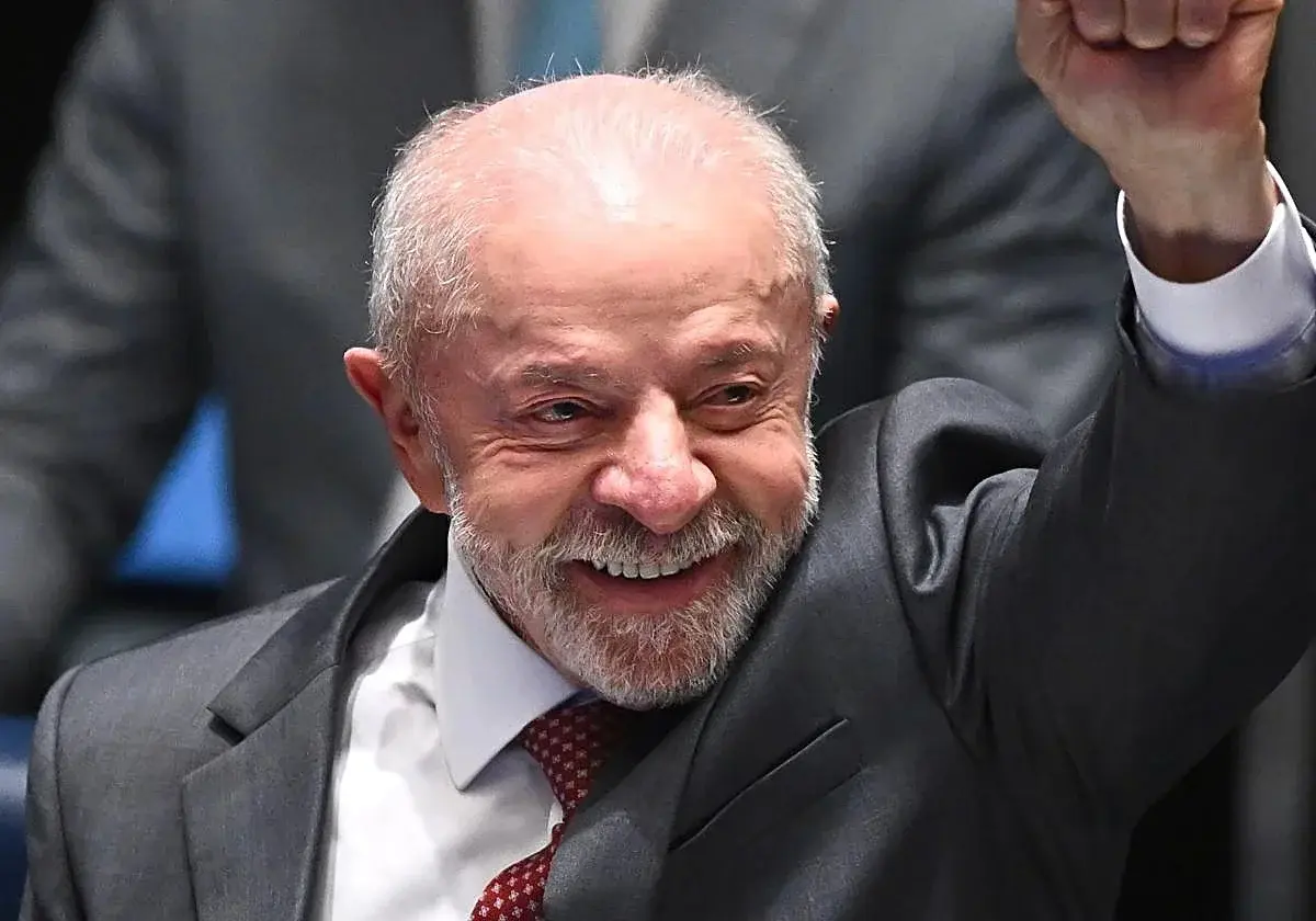 Lula da Silva recibió el respaldo de Axel Kicillof y otros dirigentes bonaerenses en la jornada electoral de Bras