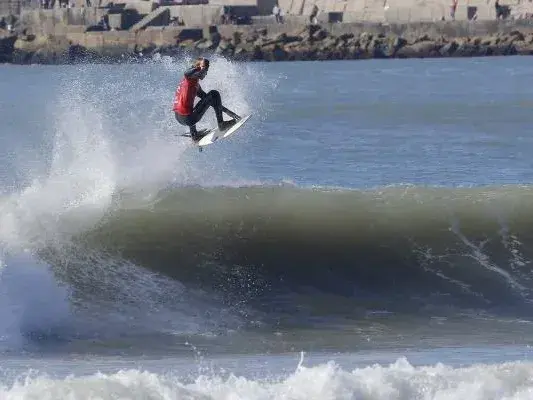 El Surf abre la jornada del viernes a las 8 en Mar del Plata. Foto: Juegos Suramericanos
