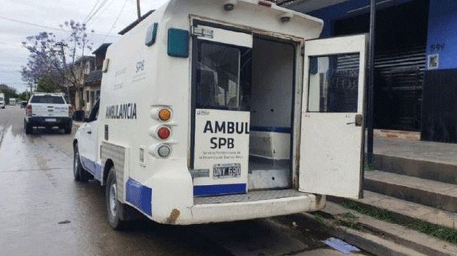 Increíble fuga: un grupo comando liberó a un preso que era llevado en ambulancia