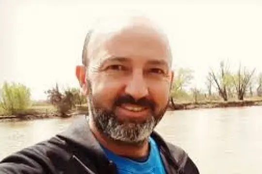 Un funcionario de San Pedro fue denunciado de violación y apareció ahorcado