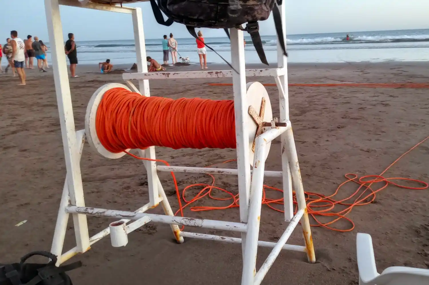 Rompieron un refugio de guardavidas para robar una garrafa y dos reposeras