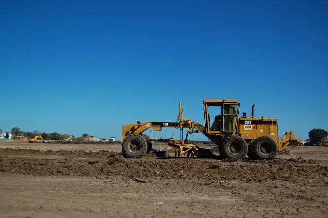 Avanzan las obras en el hipódromo: estiman dejar en condiciones la pista en siete días 
