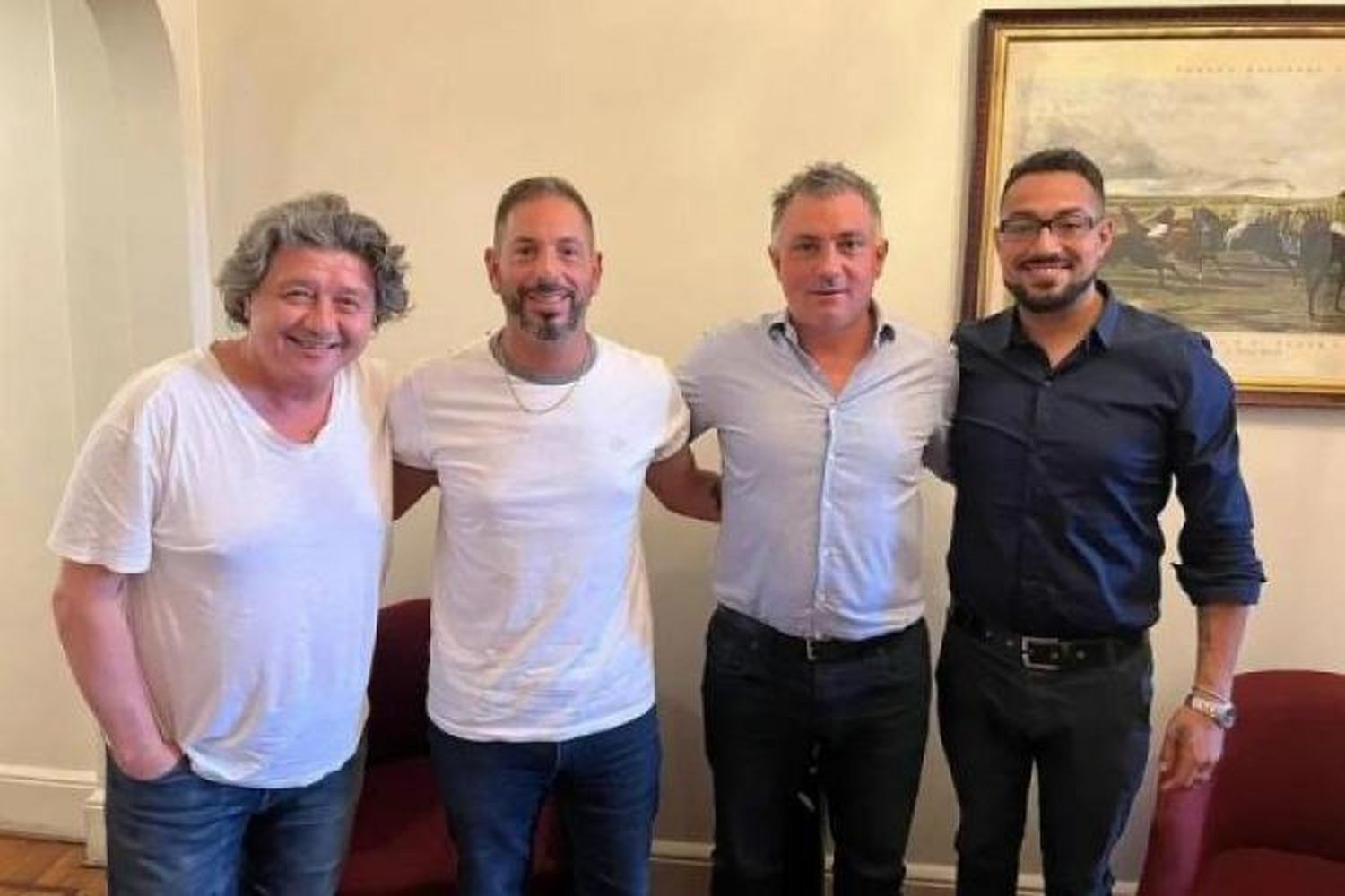 Morón: famoso productor de espectáculos vuelve a ser candidato, esta vez, desde las filas libertarias
