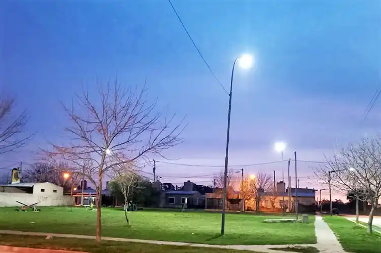 Más plazas con luces led