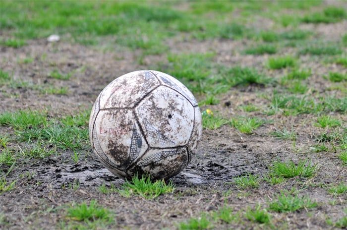 El fútbol de Primera de este domingo quedó suspendido por el clima