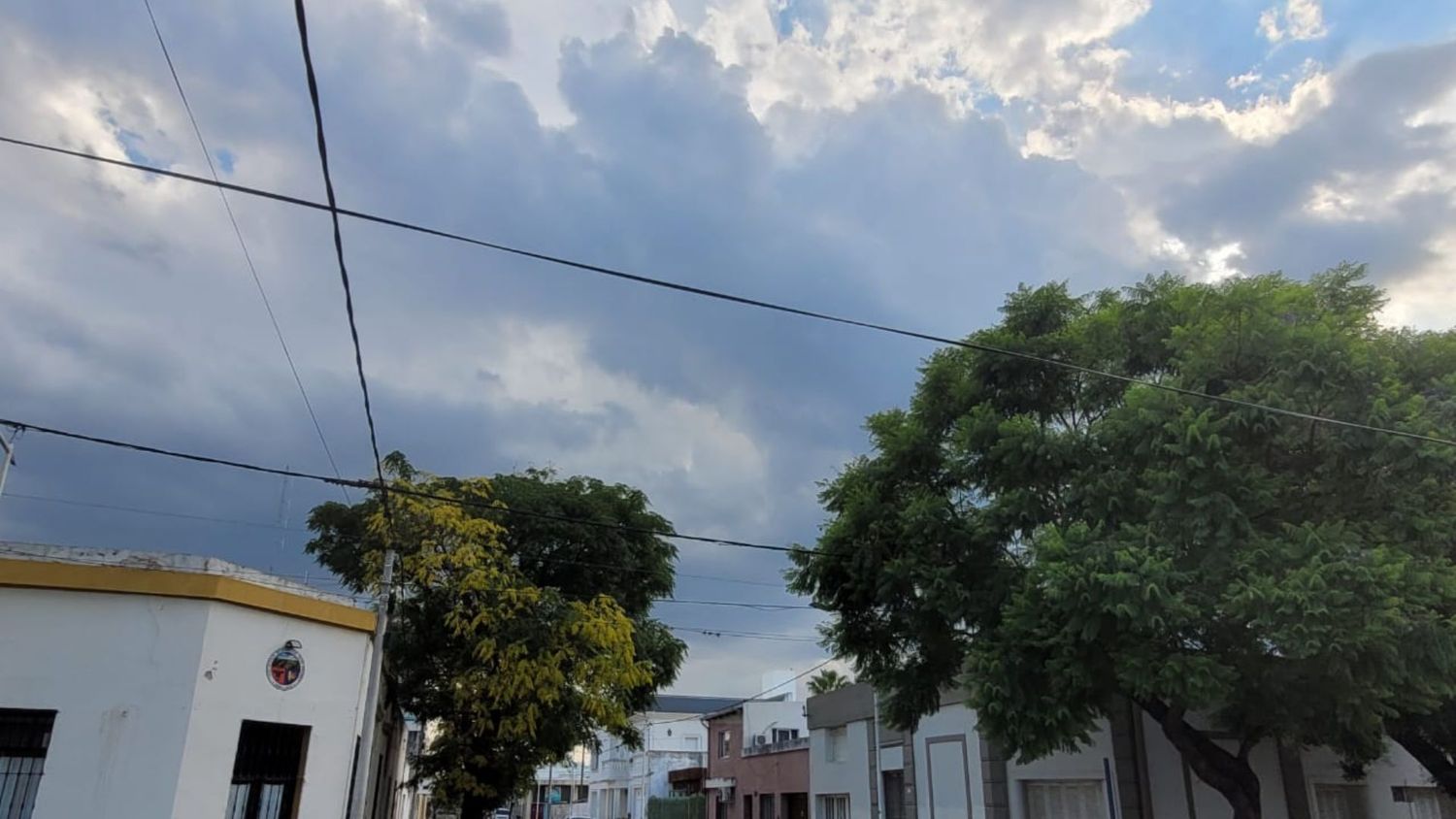 Rige el alerta por tormentas fuertes y lluvias intensas. Foto: La Opinión.