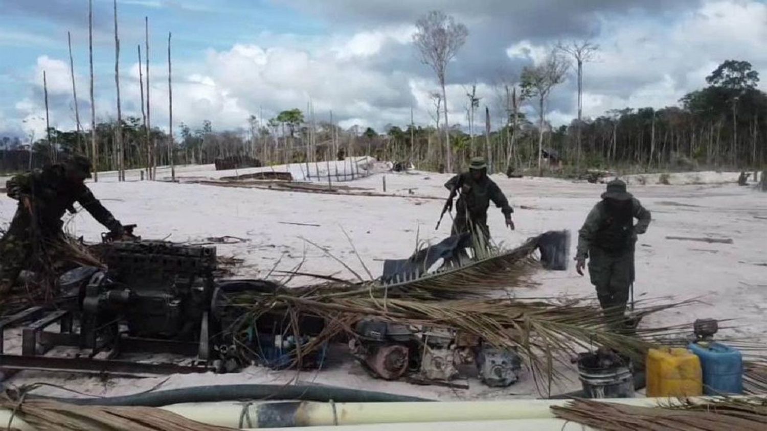 DETIENEN A PERIODISTA que ha denunciado irregularidades durante operación AUTANA en Yapacana