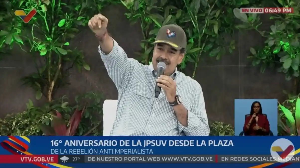 PIENSA IR PARA LARGO: Maduro sueña en que algún día le entregará la banda presidencial a un o una joven del PSUV