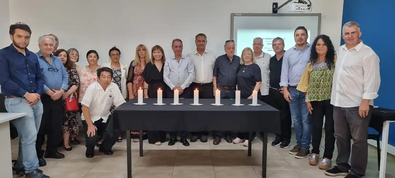 Lanús conmemoró a las víctimas del holocausto 