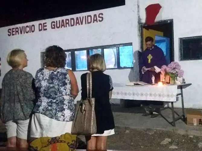 Homenaje de guardavidas