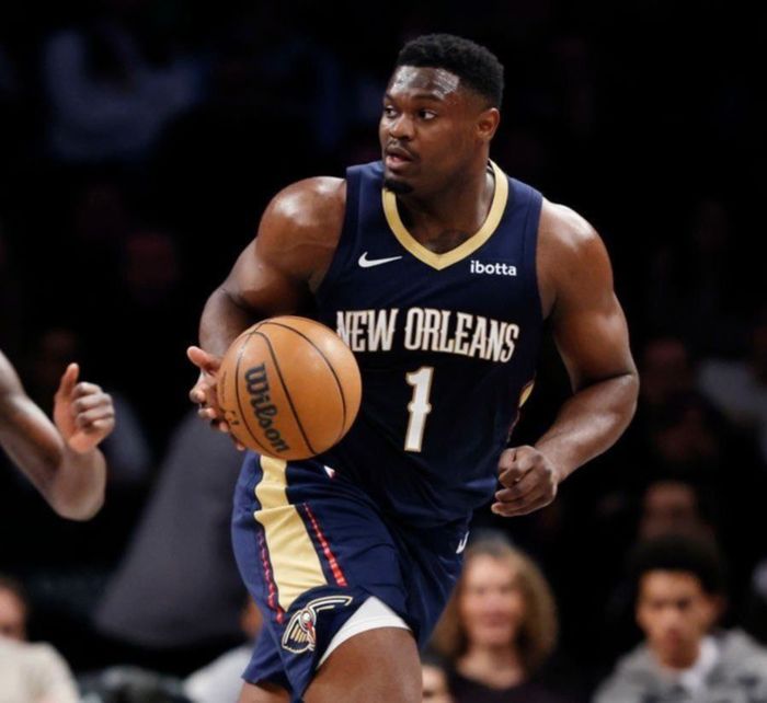 Zion Williamson pesa 129 kilos y tiene una potencia infrecuente, pese a que las lesiones lo han perjudicado en los últimos años (Vía: X).