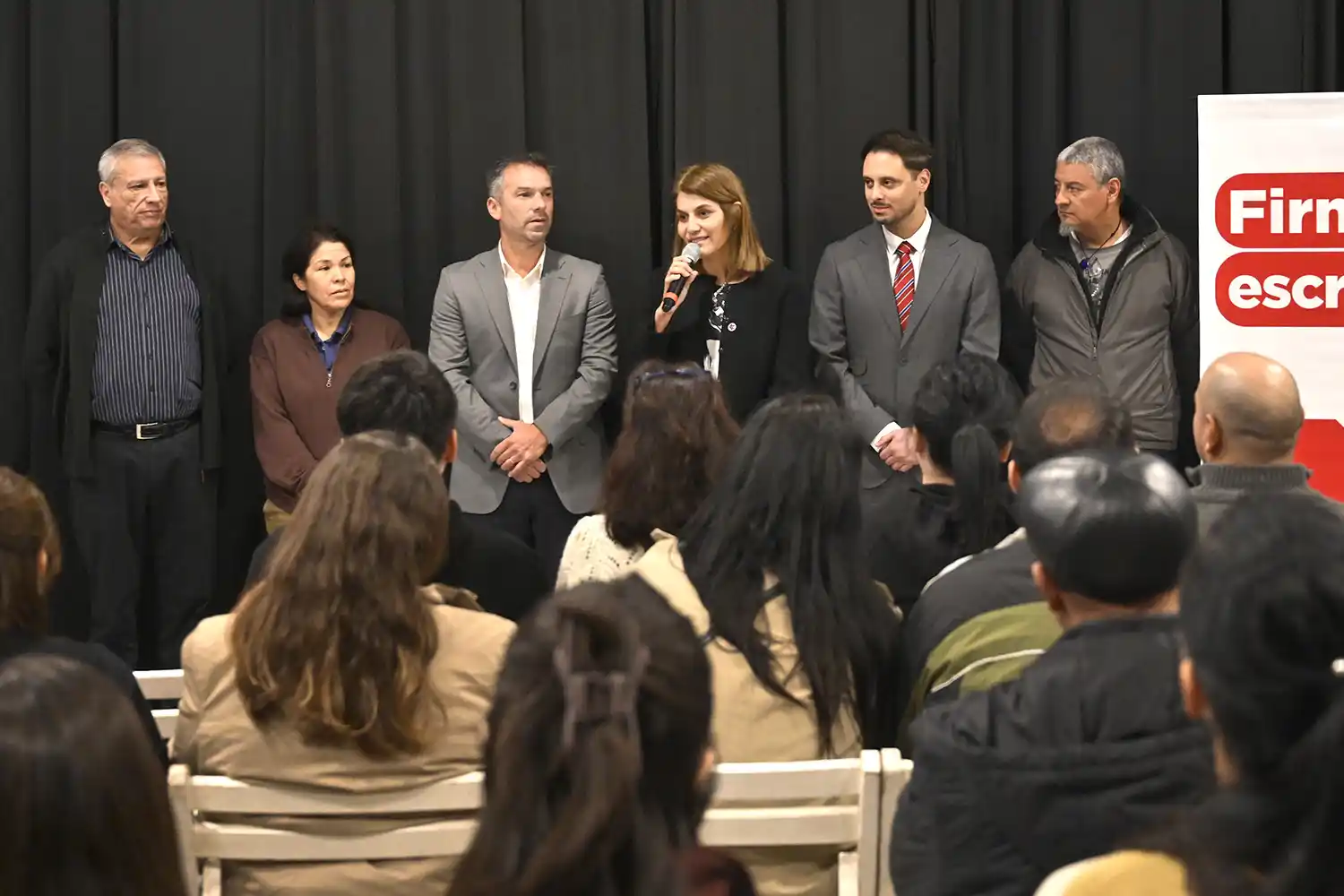 Tigre: Municipio acompañó a familias de Rincón de Milberg en la firma de 97 escrituras para avanzar con la casa propia