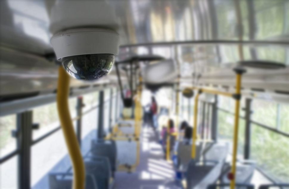 Legisladores bonaerenses acompañan la instalación de cámaras en colectivos